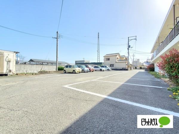 パインハイツ（103） 駐車場