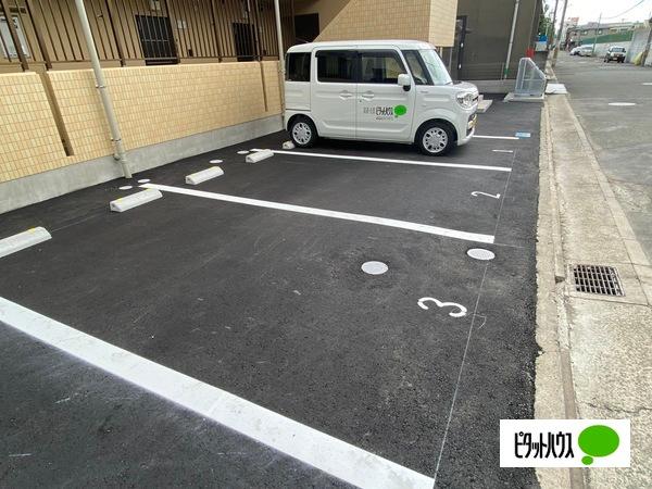和歌山市中之島マンション 駐車場