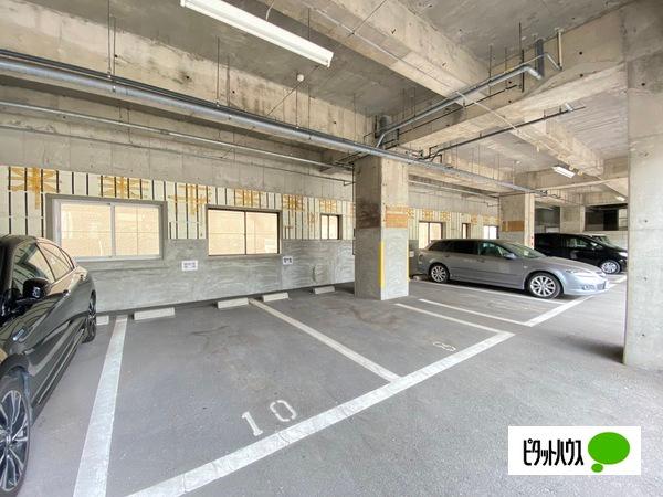 カサ・デありたか（401） 駐車場