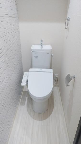 フジパレス新通Ⅱ番館（103） トイレ