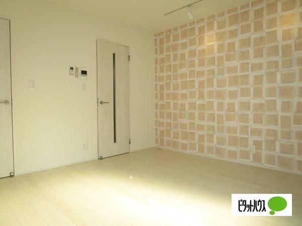 フジパレス新中通Ⅰ番館（101） リビング