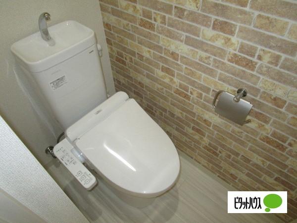 フジパレス新中通Ⅰ番館（101） トイレ