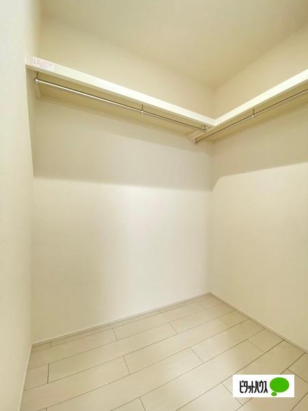 フジパレス吹屋町Ⅱ番館（201） 収納
