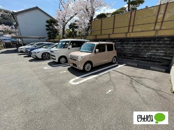セジュール南方（201） 駐車場