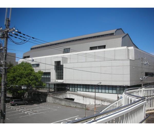 和歌山市民図書館：2008m