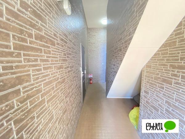ラ・グラース吹屋町（2-B） ロビー