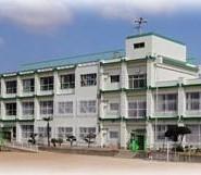 和歌山市立直川小学校：982m
