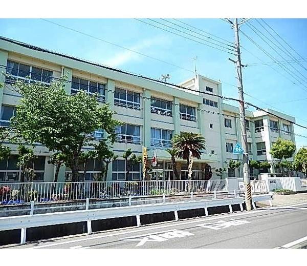 和歌山市立福島小学校：765m