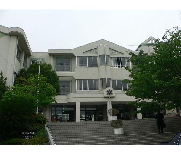 和歌山市立有功東小学校：1271m