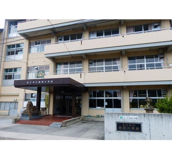 和歌山市立雑賀小学校：893m