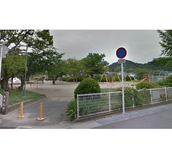 高津公園：1889m