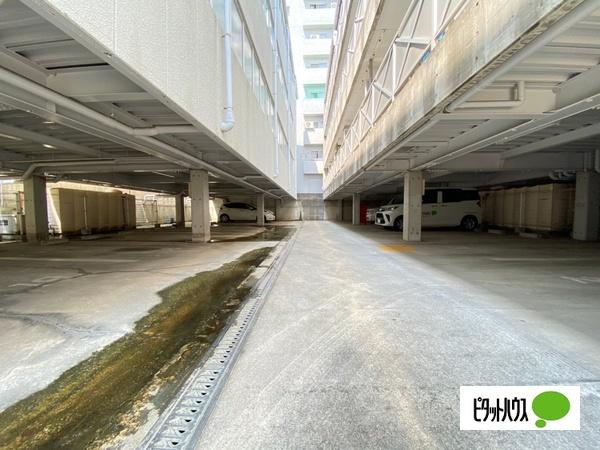 グリーンプラザ谷町壱番館（302） 駐車場