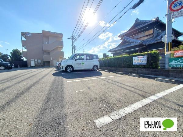 カルム宮（202） 駐車場
