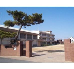 和歌山市立砂山小学校：1119m