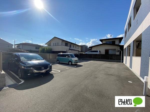 La Casa戎（107） 駐車場