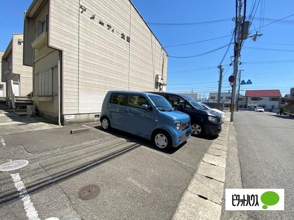 アメニティ太田（103） 駐車場