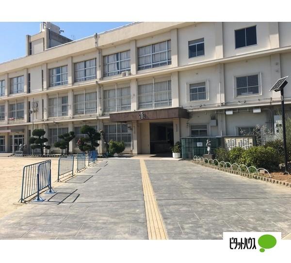 和歌山市立四箇郷小学校：575m
