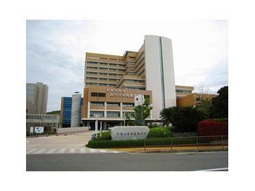 和歌山県立医科大学附属病院：587m