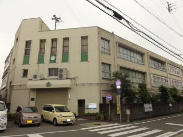 和歌山市立高松小学校：469m