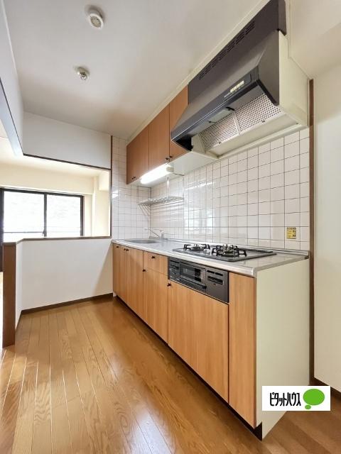 和歌山市紀三井寺マンション キッチン