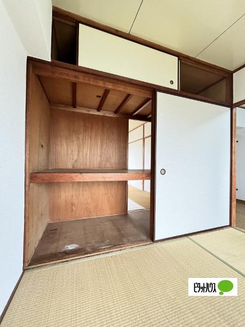 プレミアムハイツ榎原（207） 収納