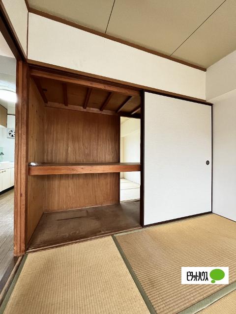 プレミアムハイツ榎原（207） 収納