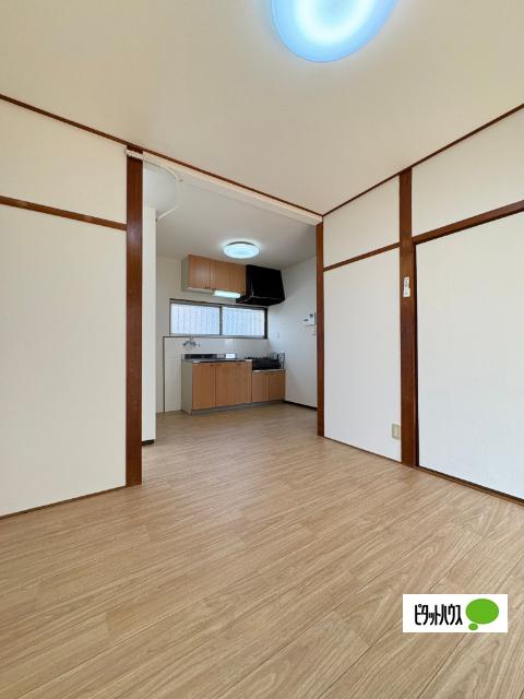 和歌山市木ノ本一戸建 リビング