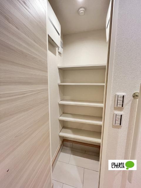 BEREO吹屋町（203） 収納