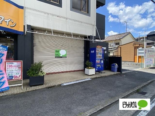 高松丸岩ビル（104） 玄関