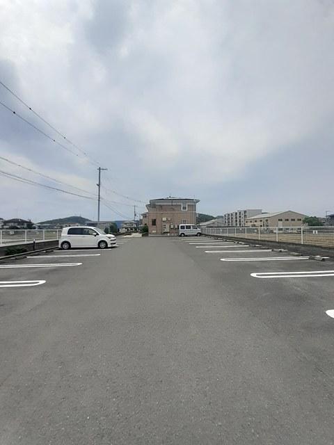 プランドール　２（103） 駐車場
