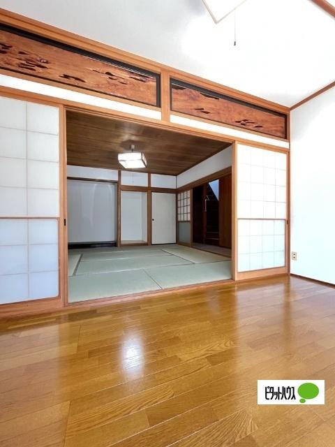 和歌山市三葛一戸建 リビング