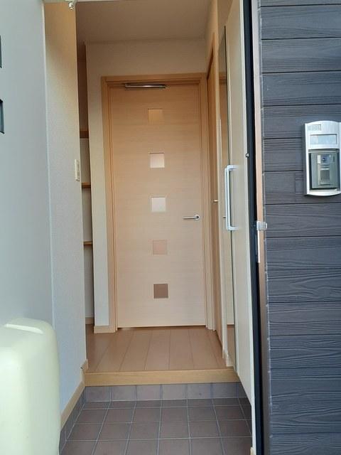 ヴィッセン有田　Ⅱ（101） 玄関