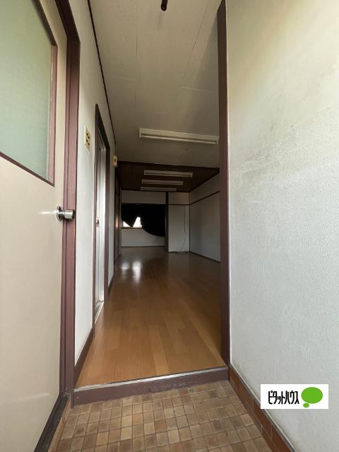 丸富ビル（302） 玄関