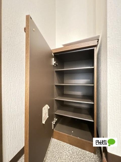 レスペート西庄Ⅱ（302） 収納