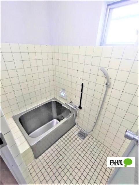 岩出市新田広芝一戸建 バス／シャワー