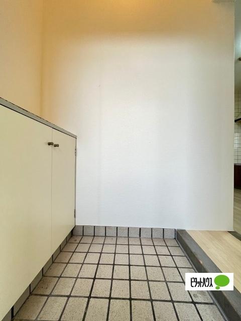 マンション本町（303） 玄関