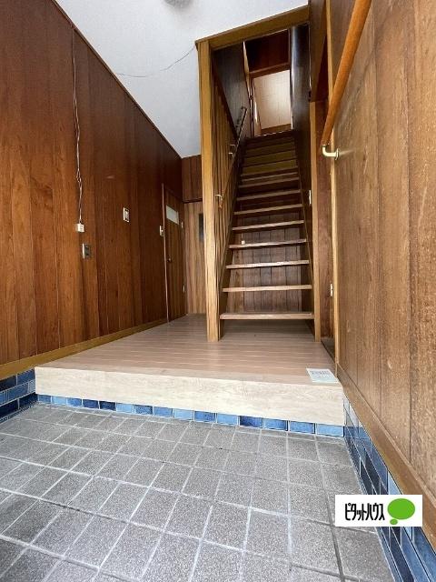 園部　戸建て（-） 玄関