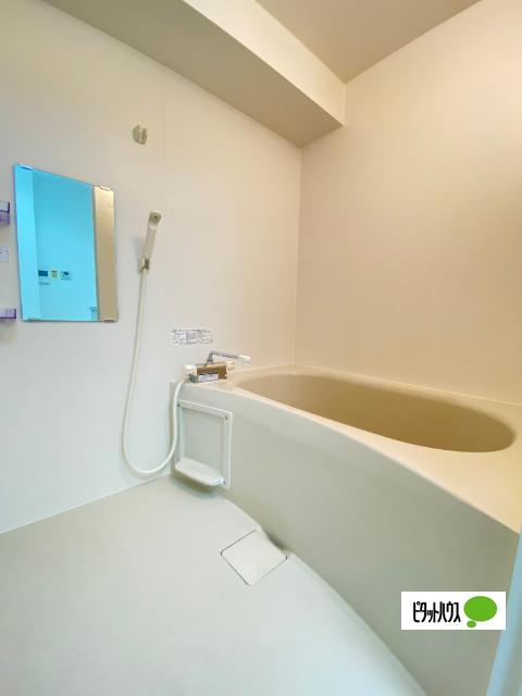 パリ・シャトー本町（303） 部屋画像
