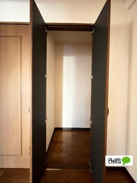 ふぁみーゆ吹屋町（201） 収納