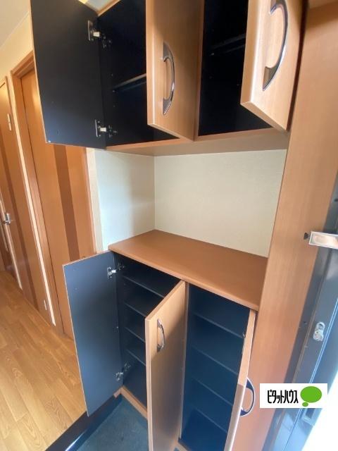 グレイシャスパレス千代（102） 部屋画像