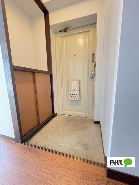 メゾン紀ノ川（1A） 玄関