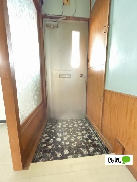 六十谷マンション（17） 玄関