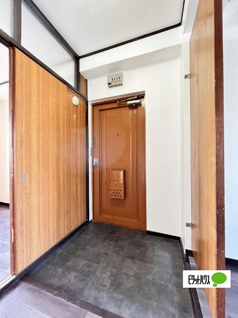 和歌山市榎原マンション 玄関
