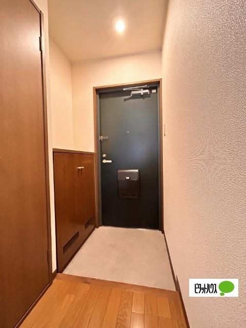 和歌山市紀三井寺マンション 玄関