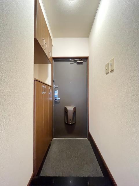 コンフォース21（102） 玄関