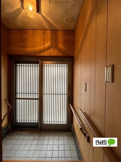 和歌山市杭ノ瀬一戸建 玄関