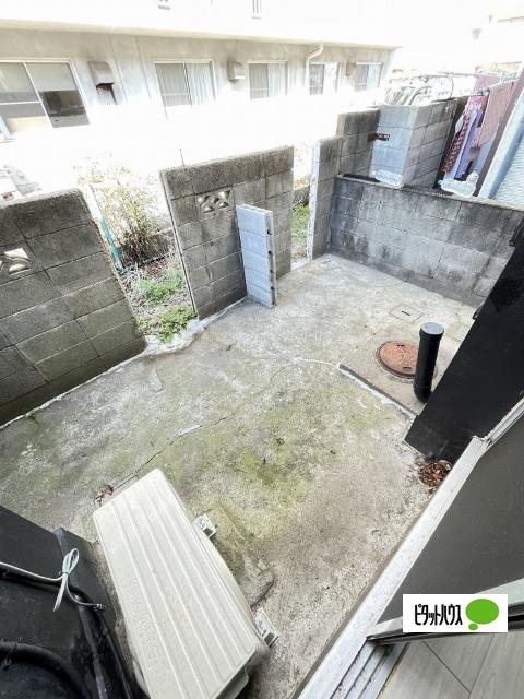 ネスタ島橋（1） 庭