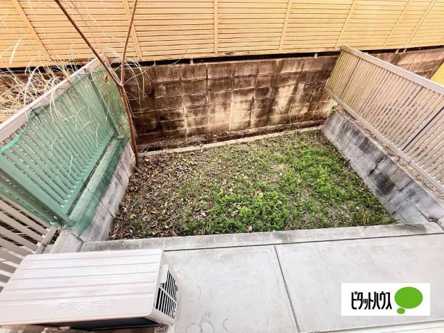 ルガール直川（106） 庭