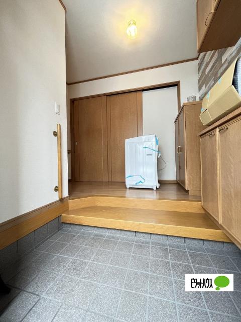 和歌山市下町一戸建 玄関