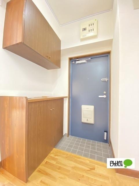 東和コーポラス（502） 玄関